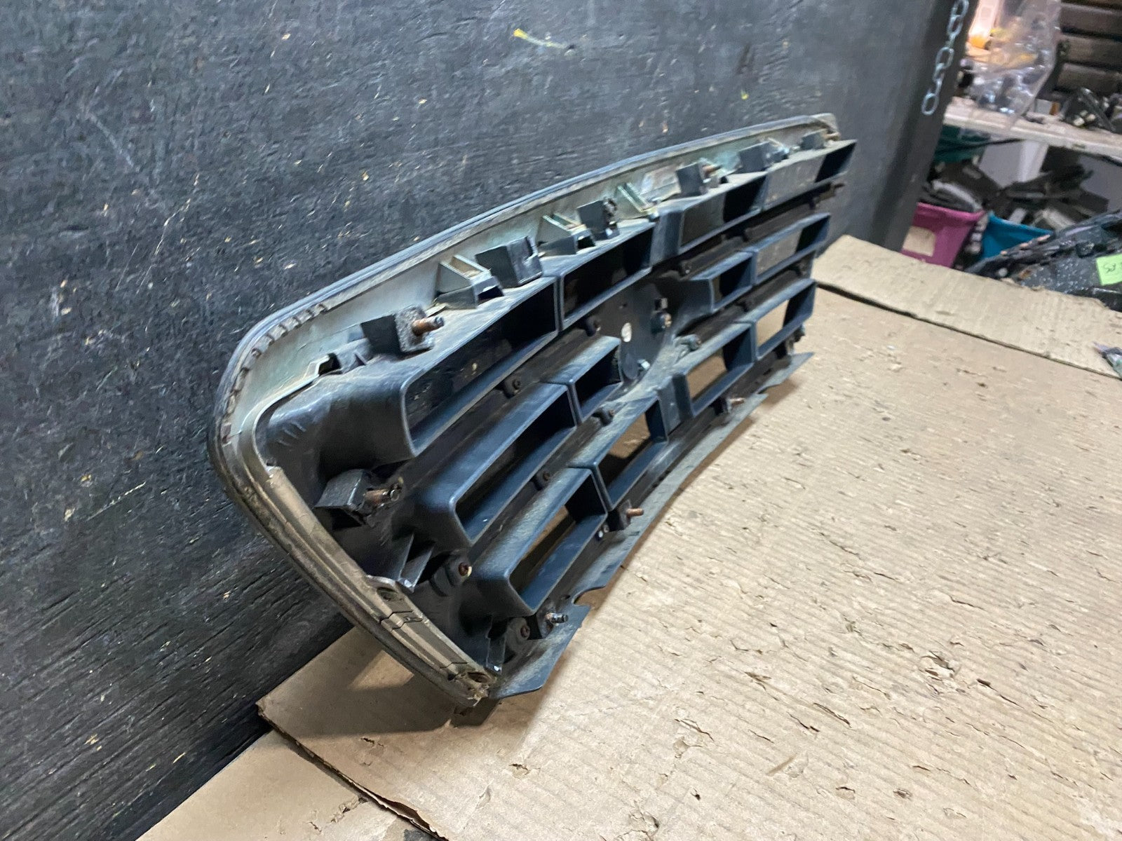 2007 to 2008 Kia Sorento Front Upper Grill Grille OEM X0168 DG11