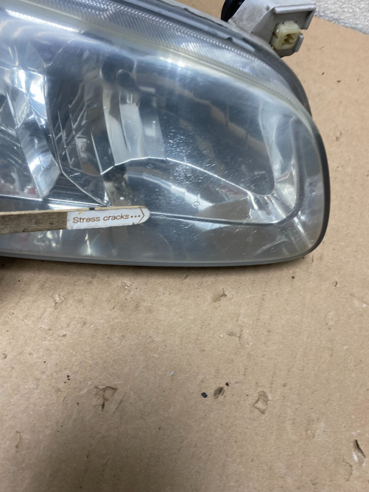 2000 to 2001 Toyota Camry Sedan Right Headlight Clear Lens Oem U7100 DW4