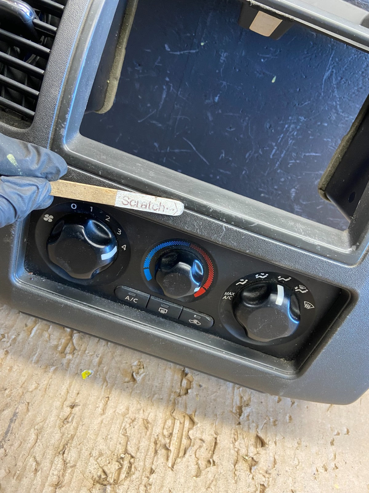 2005-2008 Nissan Pathfinder Radio A/C Heat Temperature Climate Control AB5902 DG1