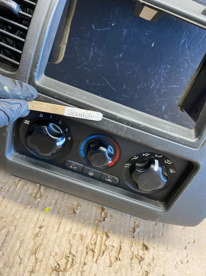 2005-2008 Nissan Pathfinder Radio A/C Heat Temperature Climate Control AB5902 DG1