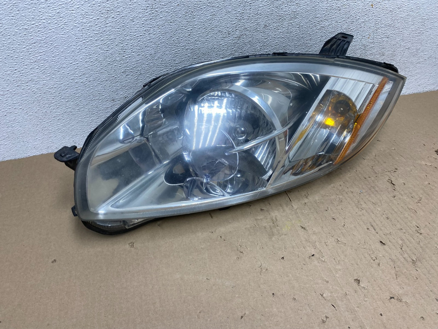 2006-2007 Mitsubishi Eclipse Left Driver LH Side Halogen Headlight AG6967 DW2