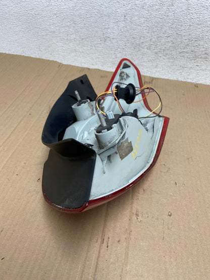 2015 - 2018 Ford Focus Sedan Left Driver LH Tail Light AE8917 LK5