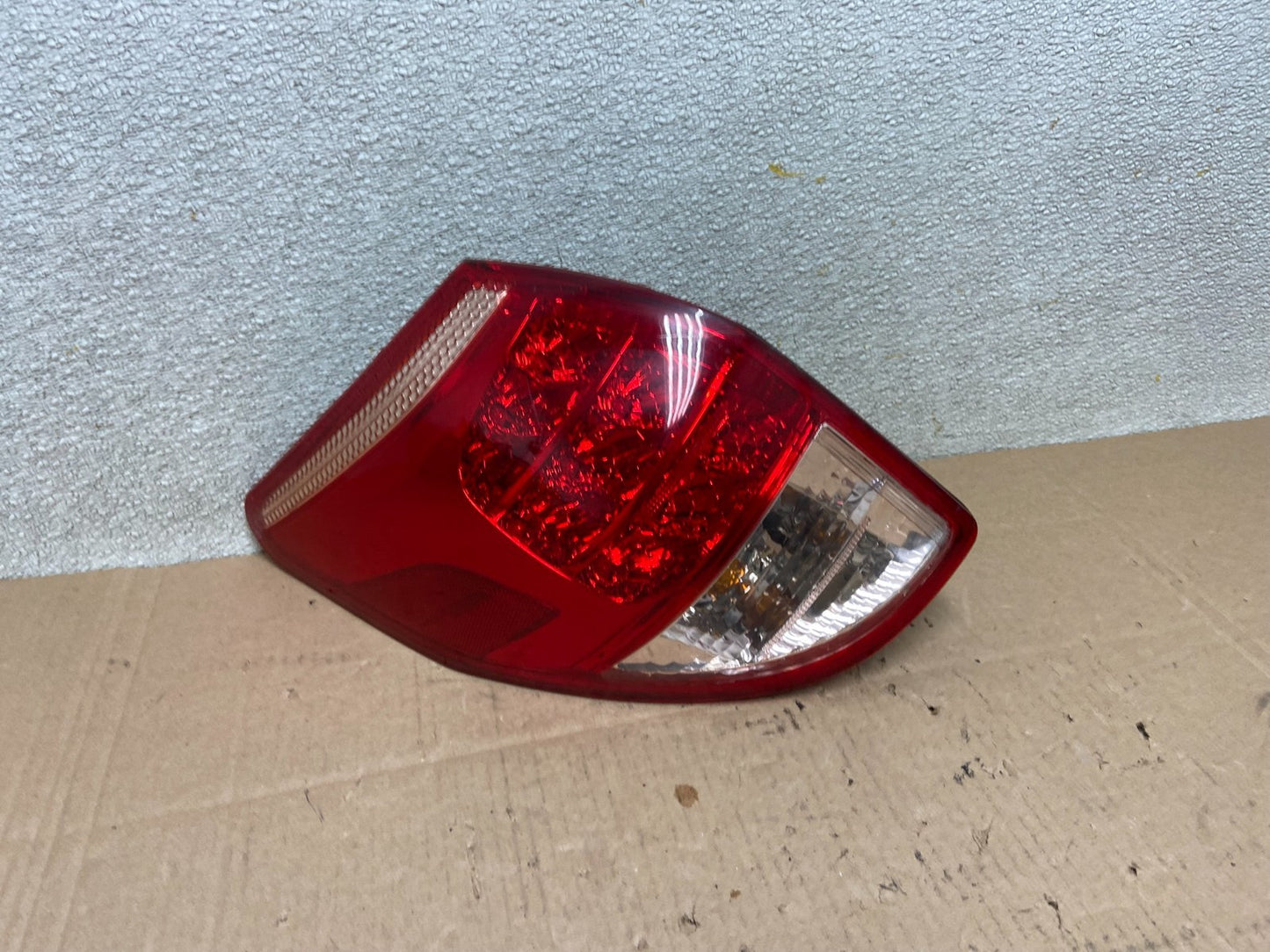 2006 2007 2008 Toyota Rav4 Left Driver LH Side Tail Light X9284 PS0