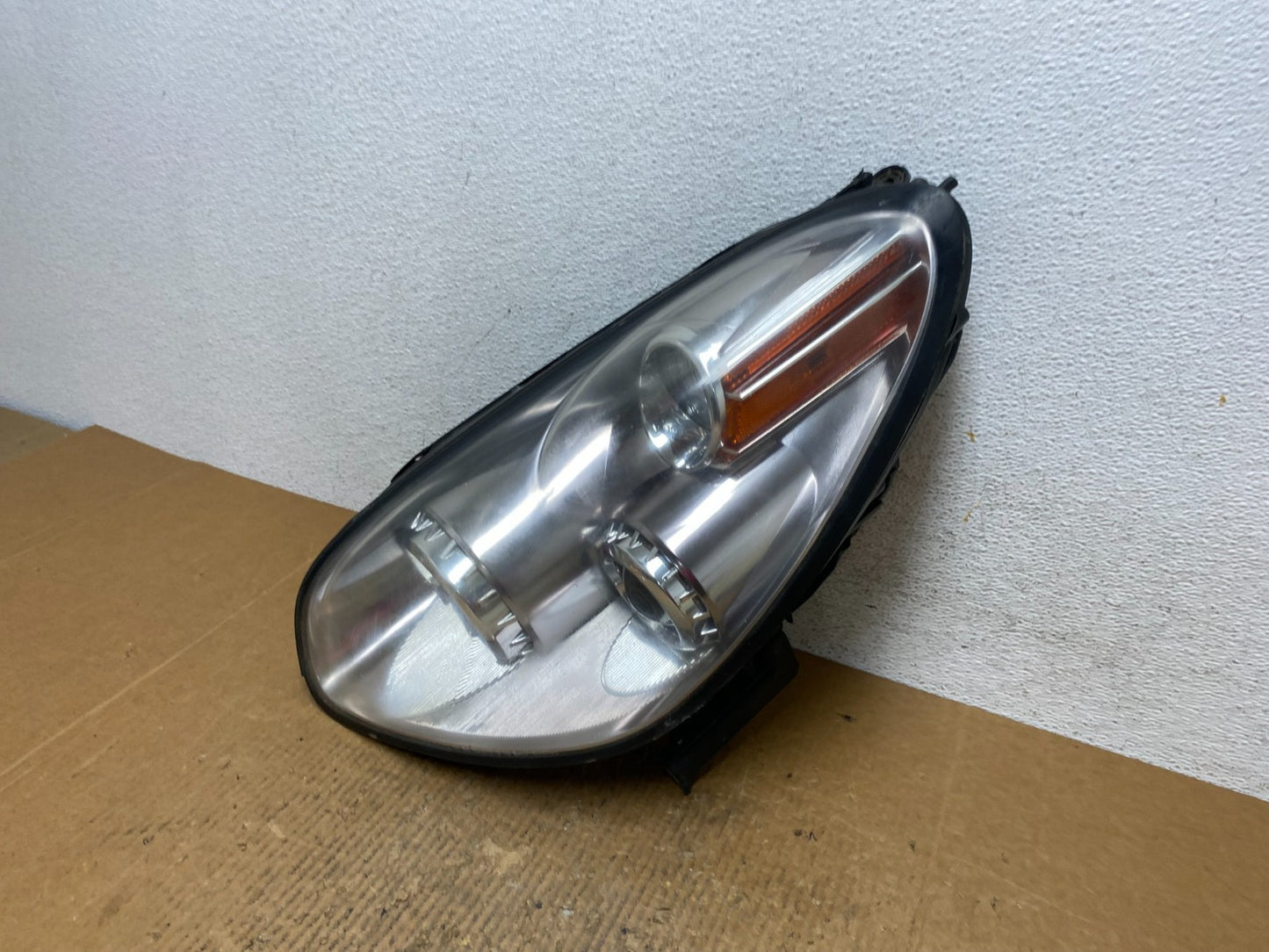 2006 - 2007 Subaru Tribeca B9 Left Driver LH Side Halogen Headlight AE27011