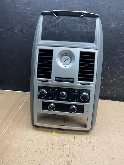 2008-2010 Chrysler Town Country Climate Control Panel Center Dash Trim AB5428 DG0