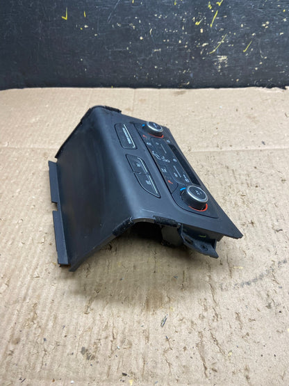 2017 to 2019 Ford Escape Ac Heater Climate Control Temperature Y7885 DG2