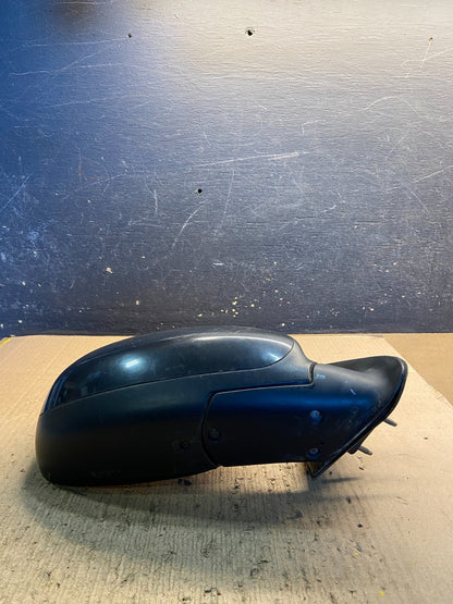 2001 to 2006 Toyota Sequoia Right Passenger View Door Mirror OEM Z2162 DG3