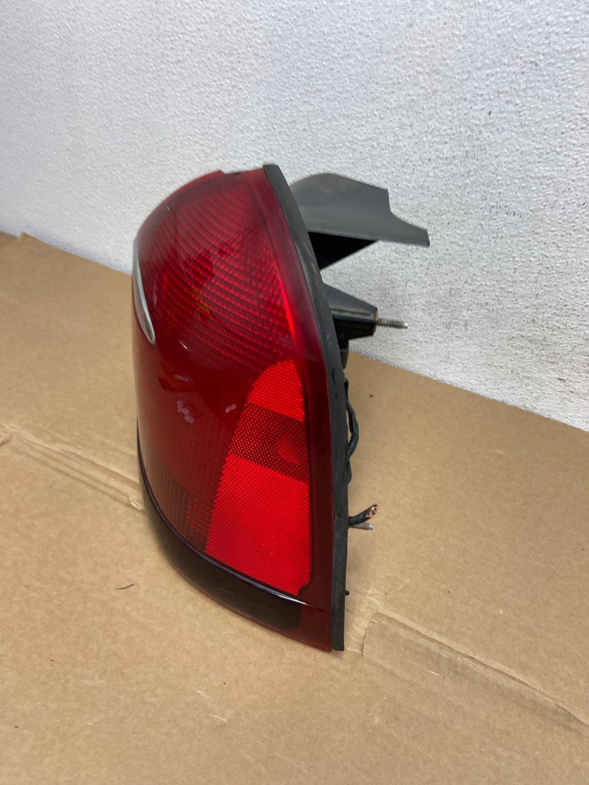 1998 to 2002 Mercury Grand Marquis Right Passenger Rh Side Tail Light AD3772 LK1