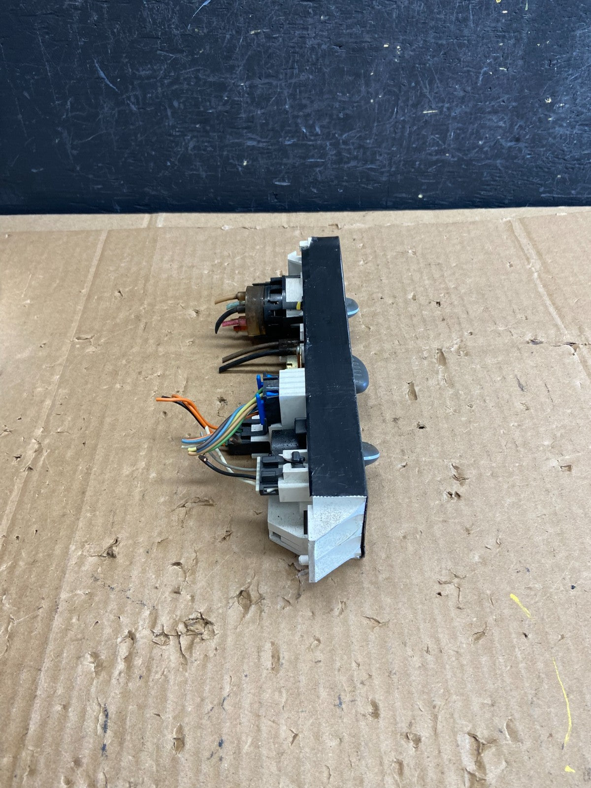 2001 - 2007 GMC Chevrolet Astro Express Climate Control A/C ad2339 DG1