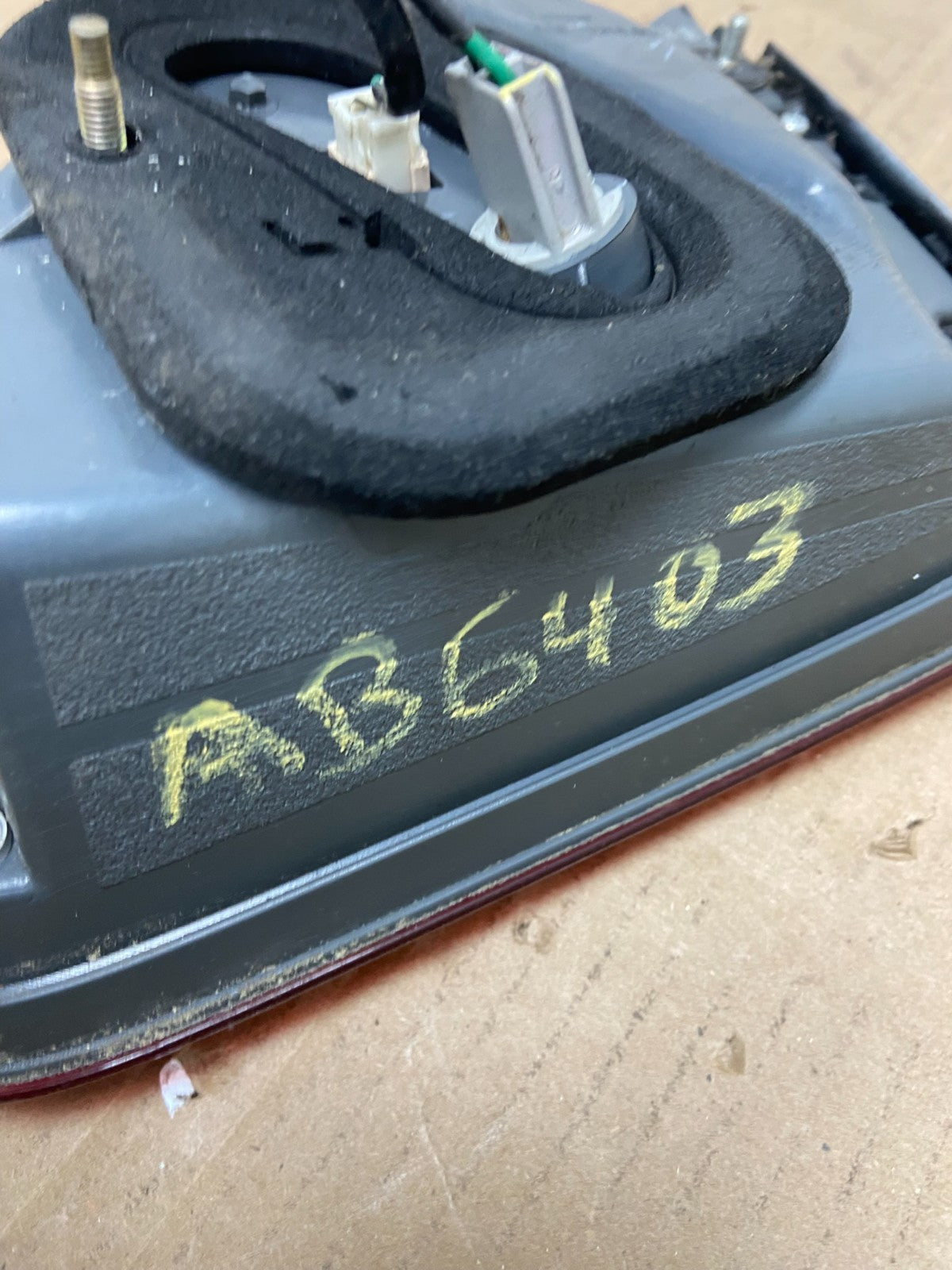 2006-2011 Lexus GS350 GS430 GS450H Left Driver LH Inner Tail Light OEM AB6403 DW7