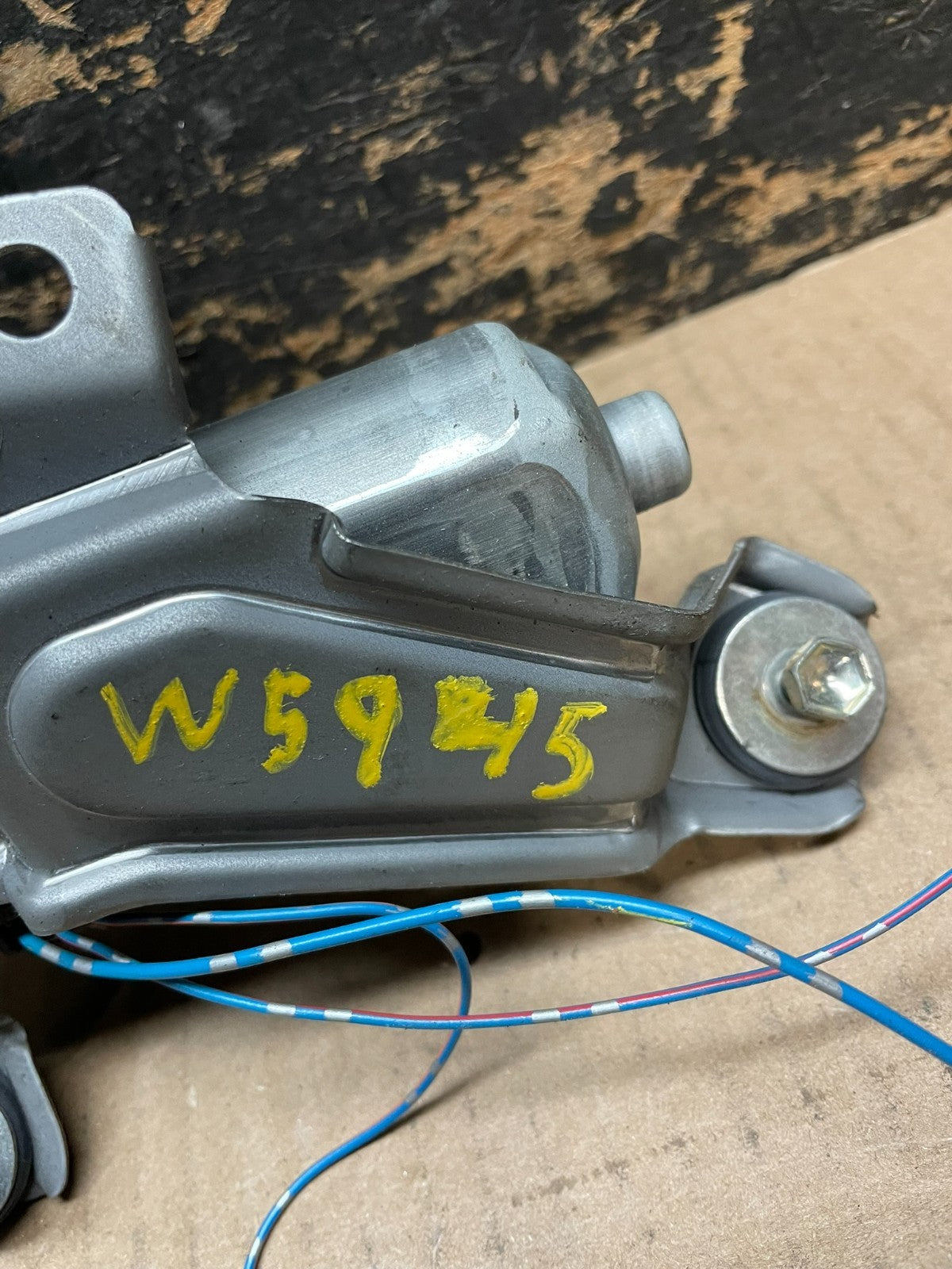 2011-2020 Toyota Sienna Rear Windshield Washer Wiper Motor W5945 DG6