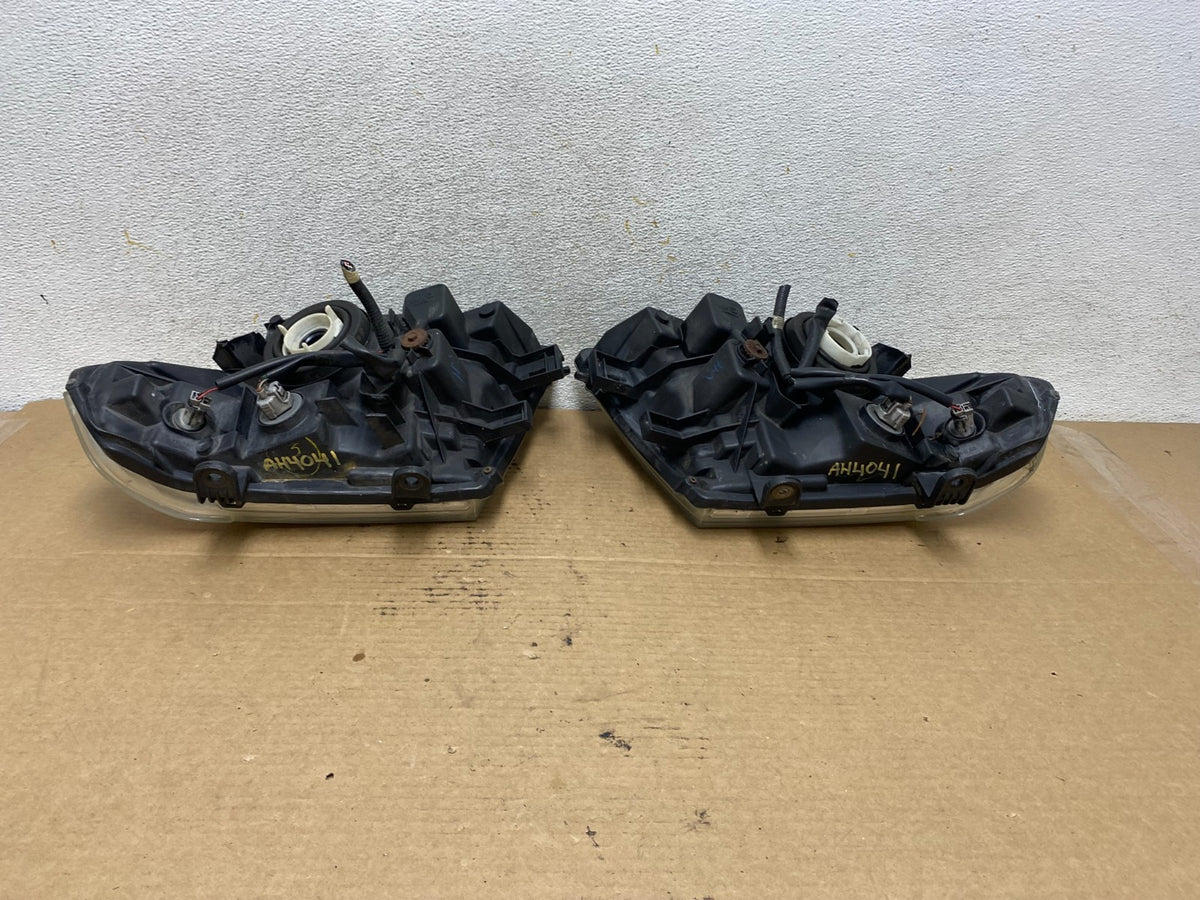 2005 2006 2007 Nissan Pathfinder Halogen Headlights Left+Right AH4041 DW7