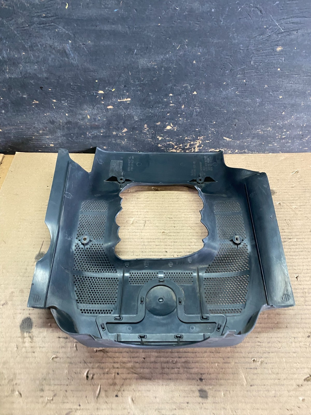 2001 to 2005 Volkswagen Passat 2.8 V6 Engine Motor Cover Oem s1287 DG5