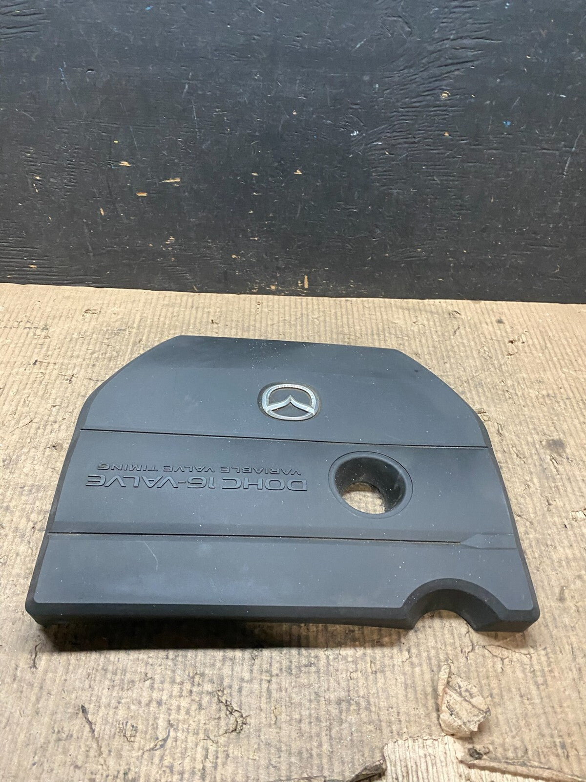 2004 to 2009 Mazda 3 DOHC 16 VALVE Engine Shield Top Cover N3155 PS1