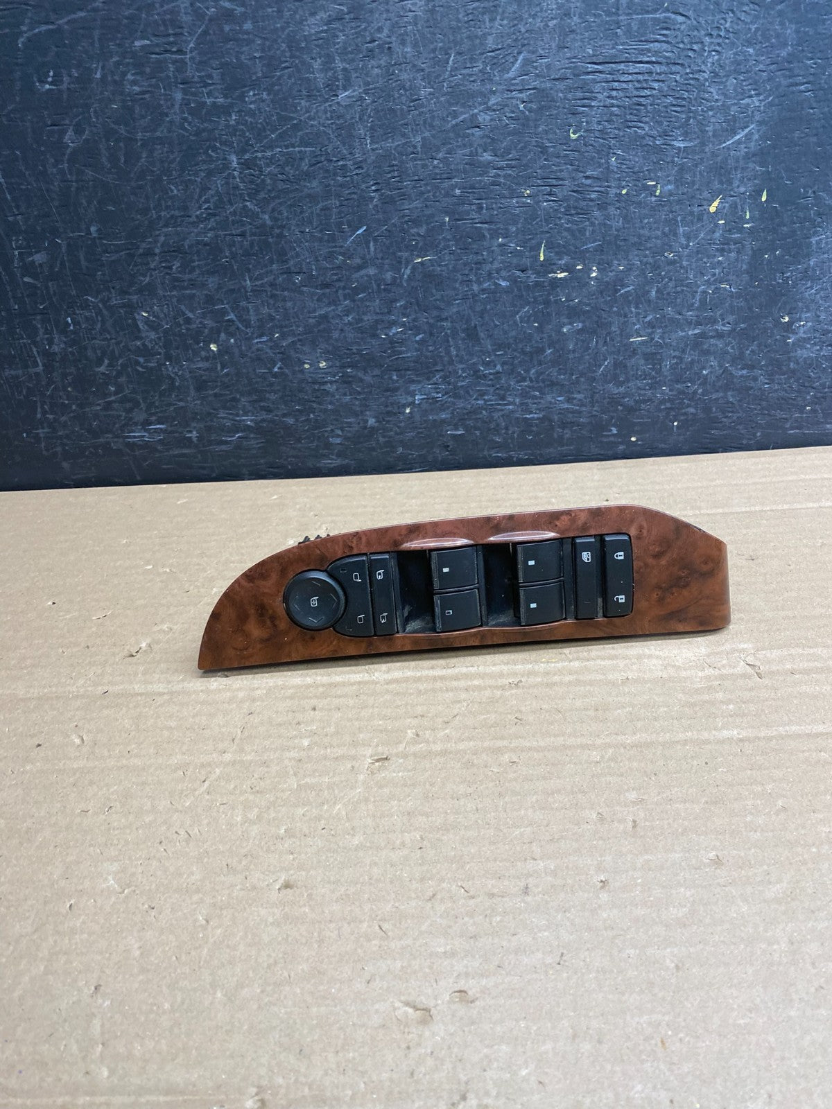 2007-2013 Chevy Suburban Tahoe Yukon Front Left Driver Window Switch AG0106 DG1
