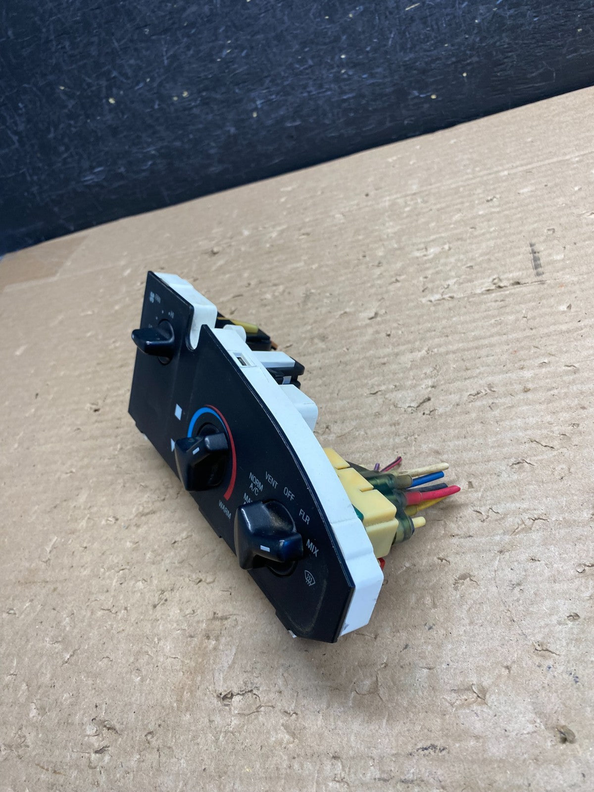 1997-2014 Ford Van Econoline E150 E250 Heater Climate Fan Control AG8405 DG2
