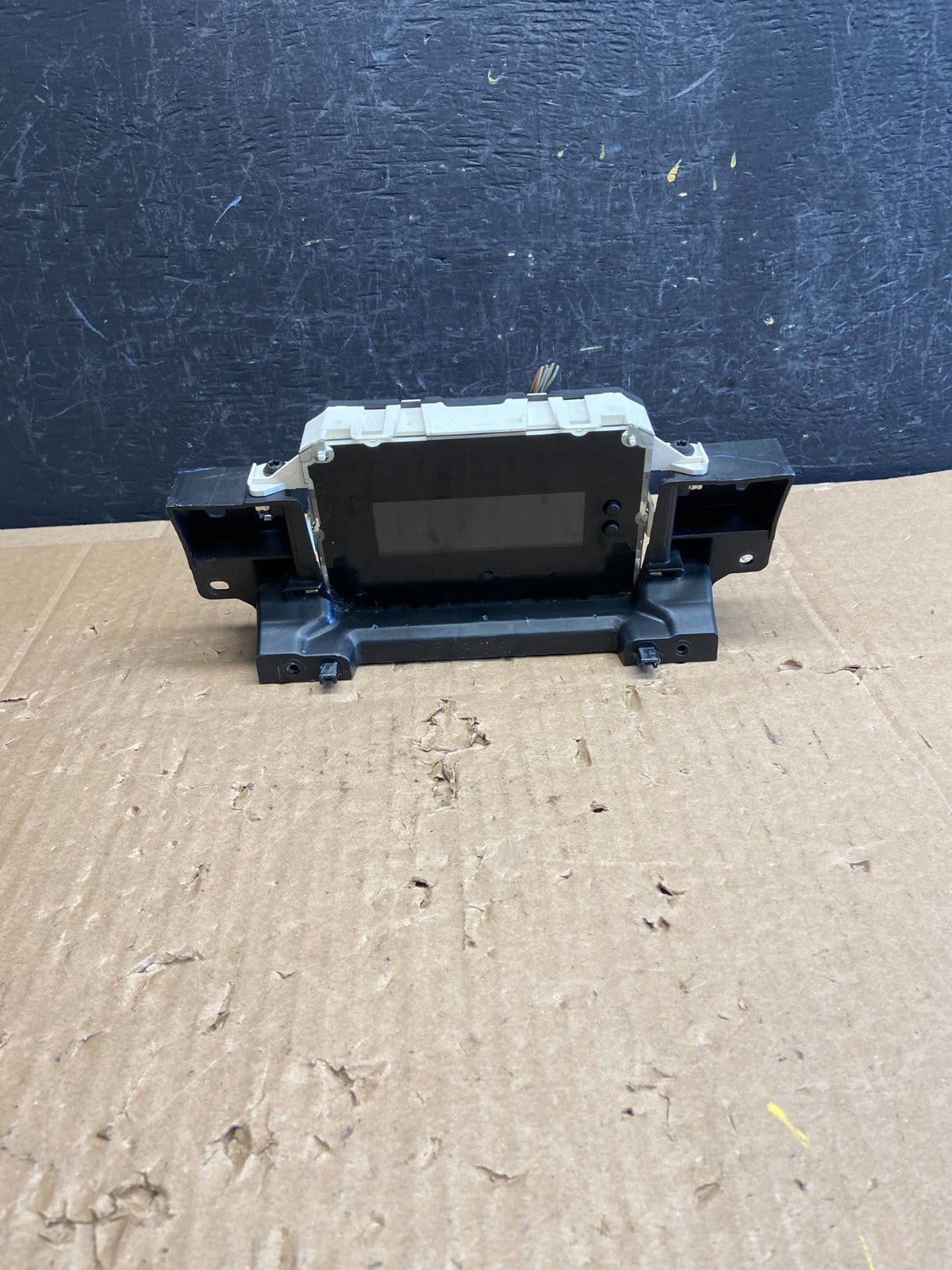 2012 2013 2014 Ford Focus Fusion Radio Screen Receiver AM FM AD2298 DG0