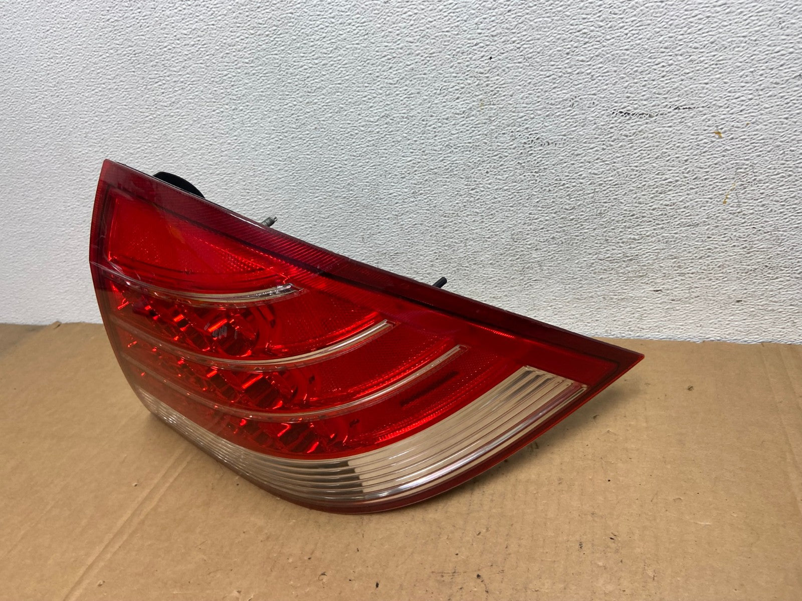 2005 to 2007 Mercury Montego Right Passenger Side Tail Light AD2740 LK1