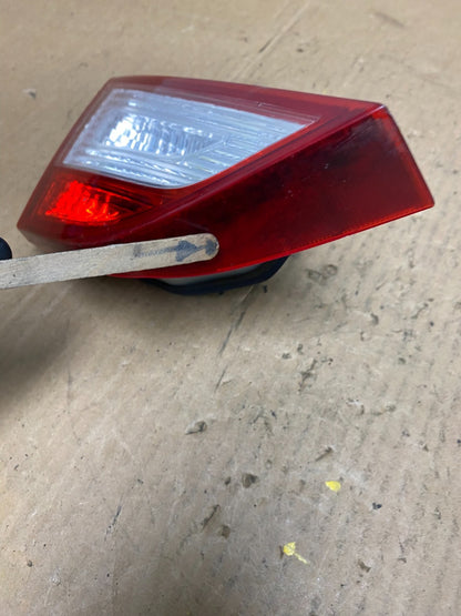 2011 2012 2013 2014 Hyundai Sonata Left Driver Inner Tail Light Oem Q7527 DW5