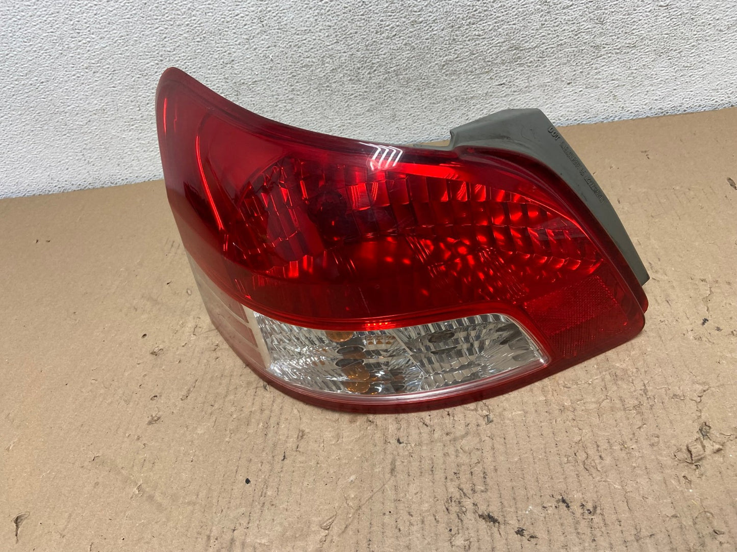 2007 to 2012 Toyota Yaris Hatchback Left Driver LH Side Tail Light AF3291 LK0