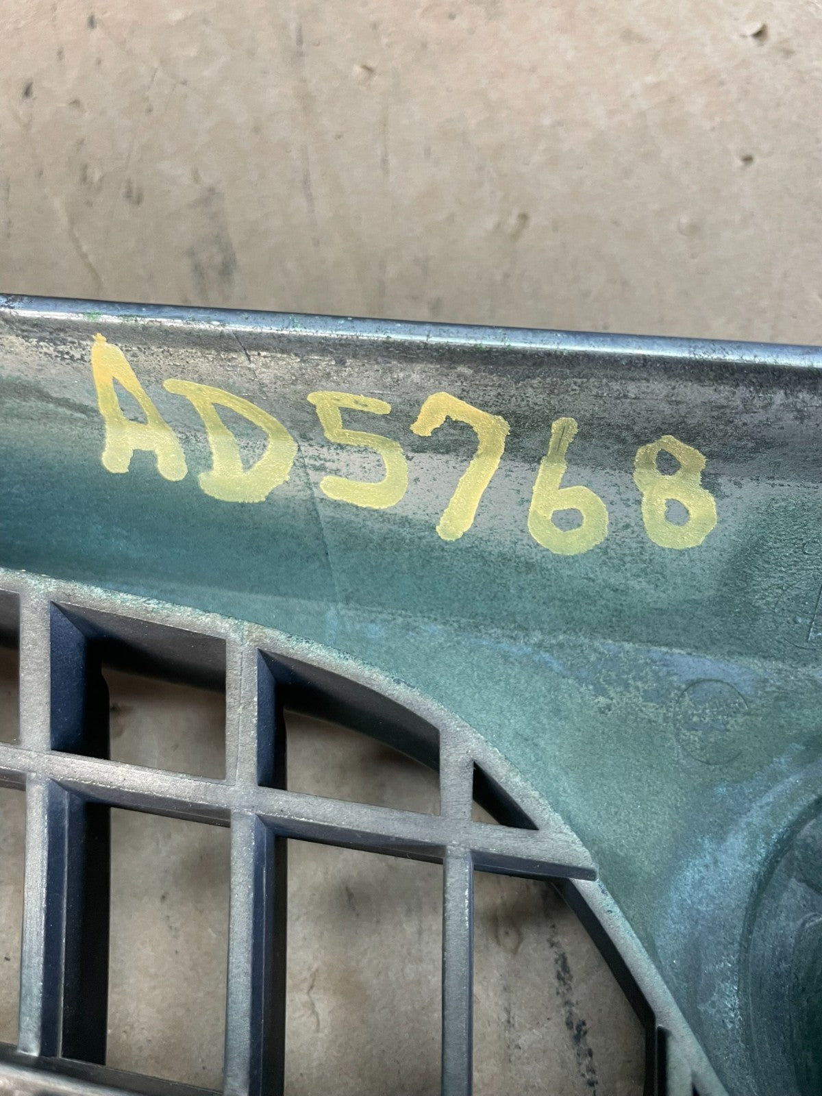 1999 to 2000 Mazda Millenia Front Grill Grille ad5768 DG5