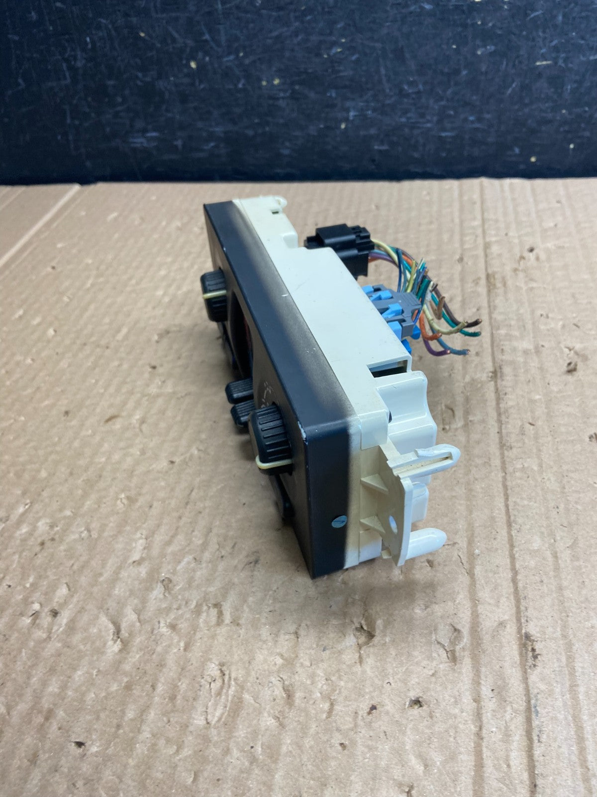 2003 to 2006 Chevrolet Silverado HVAC Heater Climate Control Module AF6343 DG2