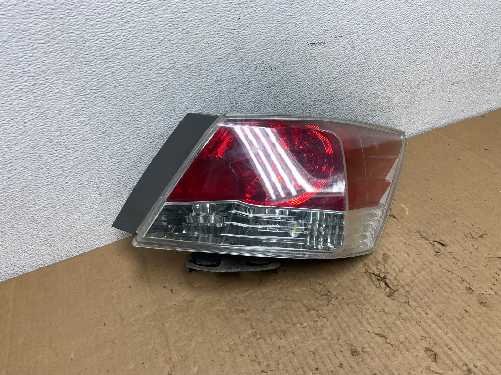 2008 to 2012 Honda Accord Sedan Tail light Right Passenger RH DEPO AD2493 LK2