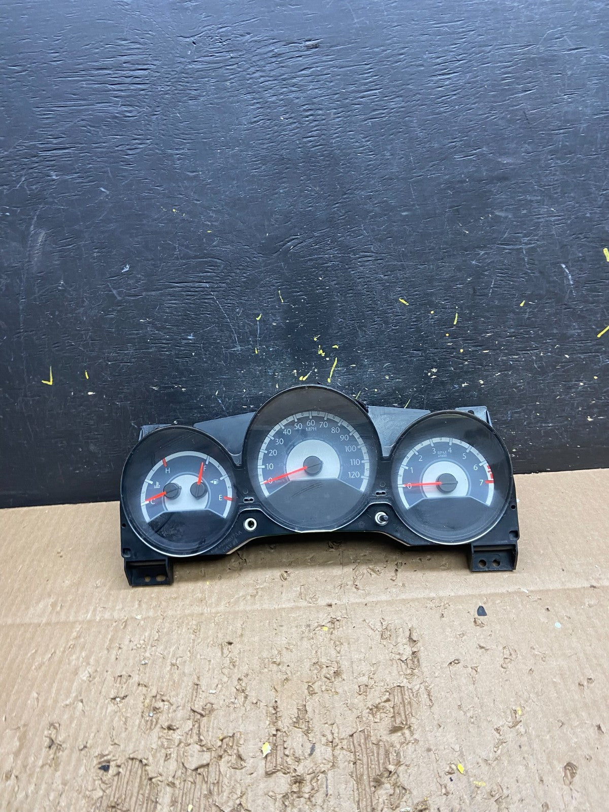 2011 Chrysler 200 Speedometer Instrument Cluster Gauges V7752 DG0