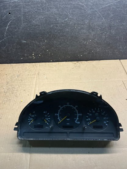 1998-2005 Mercedes ML320 Instrument Cluster Speedometer w7068 DG0