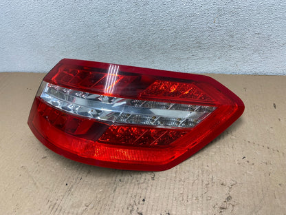 2010 to 2013 Mercedes E-Class Sedan Right Passenger Tail Light AF3265 DG1