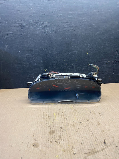 2004 to 2008 Ford E150 E250 E350 Gauge Speedometer Cluster Q2316 DG0