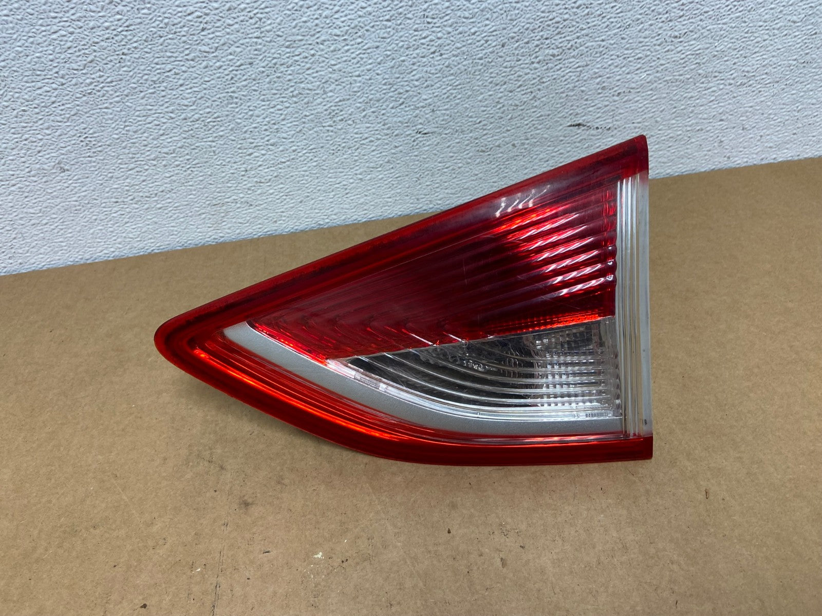 2013 to 2016 Ford Escape Right Passenger RH Side Inner Tail Light OEM AC1725 LK0