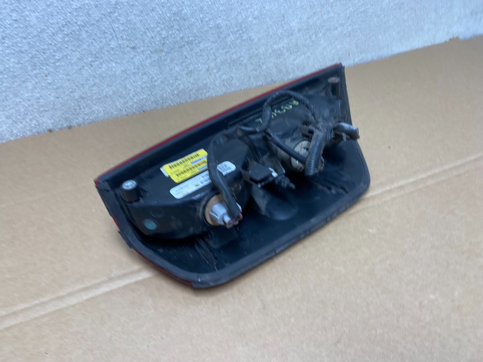 2005 to 2014 Nissan Frontier Right Passenger RH Side Tail light Oem AB3412 LK5