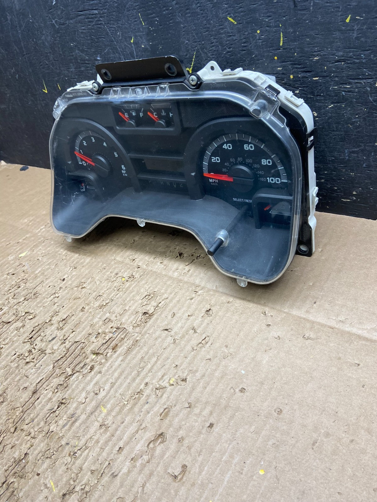 2009 Ford E150 E250 E350 VAN Gauge Speedometer Cluster v7838 DG1