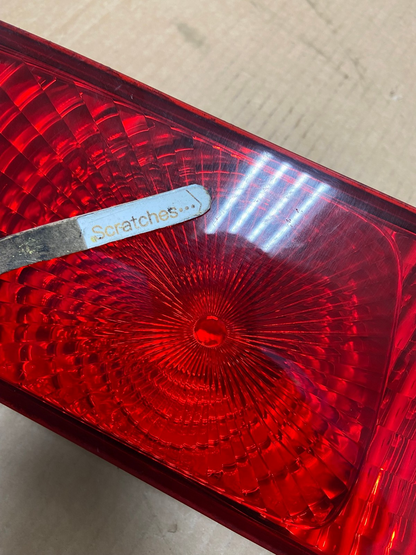 2000 to 2001 Toyota Camry Tail Light Inner Left Driver Lh Inner AI3771 LK3