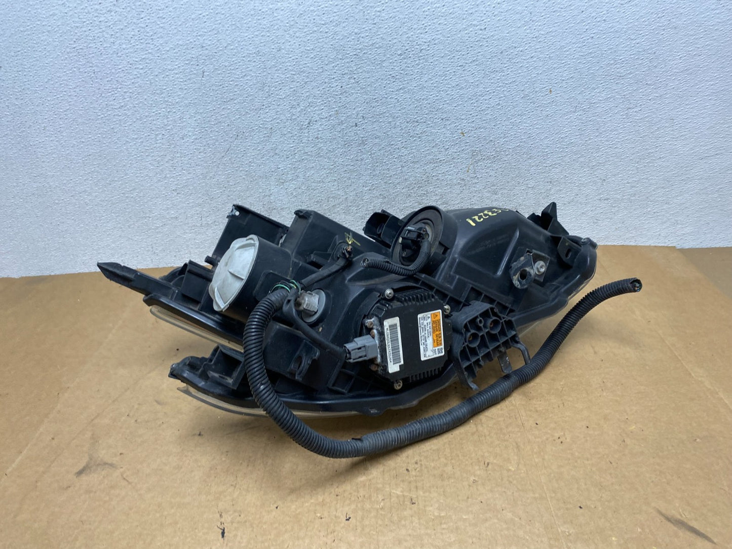 2009-2014 Nissan Maxima Headlight Left Driver Side Xenon HID AE3221 DW9