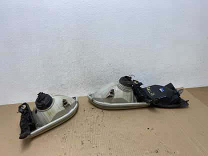 2001 2002 2003 Toyota Sienna Left+Right Side Set Headlights Halogen AF5882 DW8