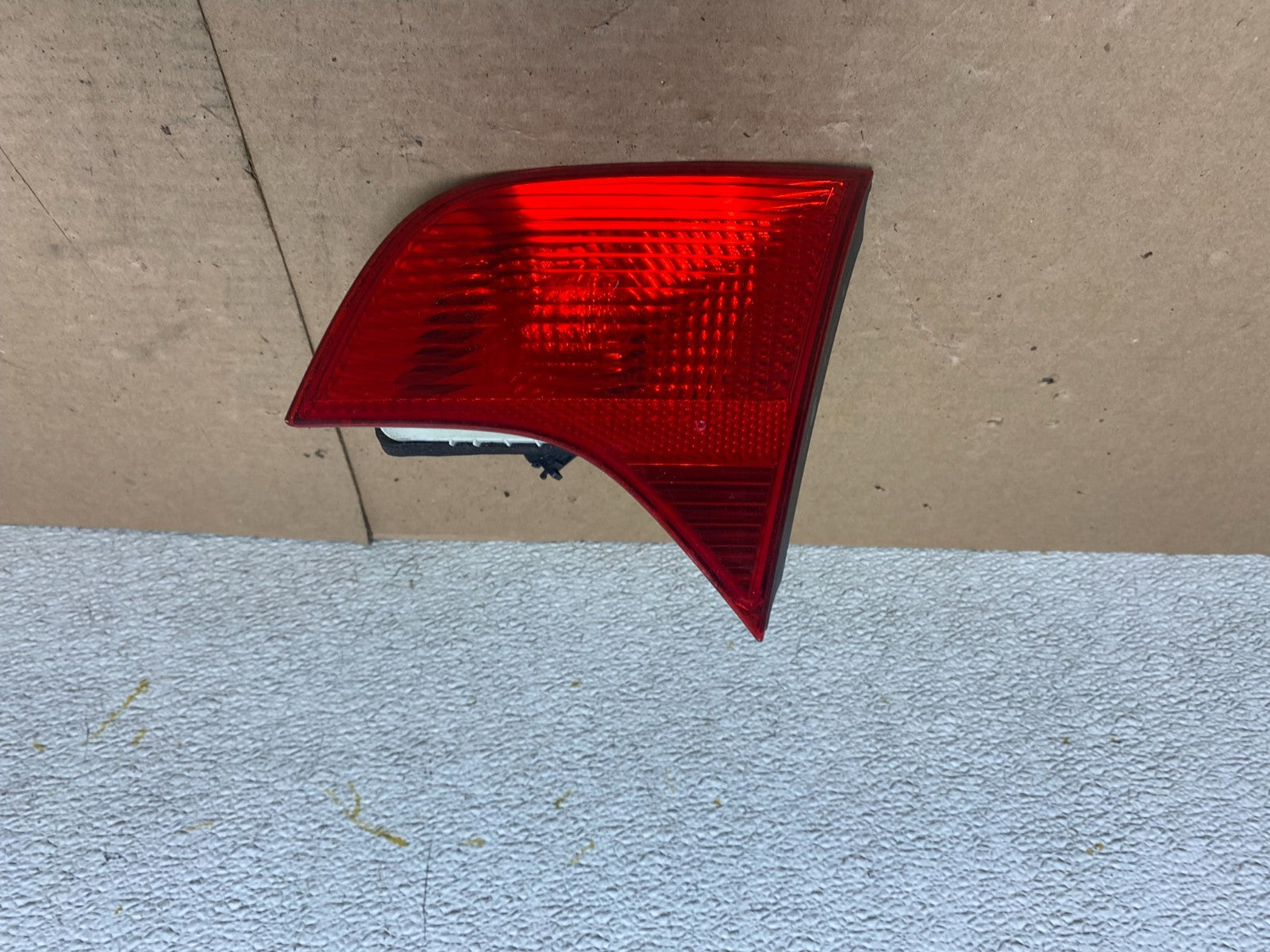 2004-2008 Audi A4 Sedan Right Passenger RH Side Inner Tail Light OEM P2302 DW0