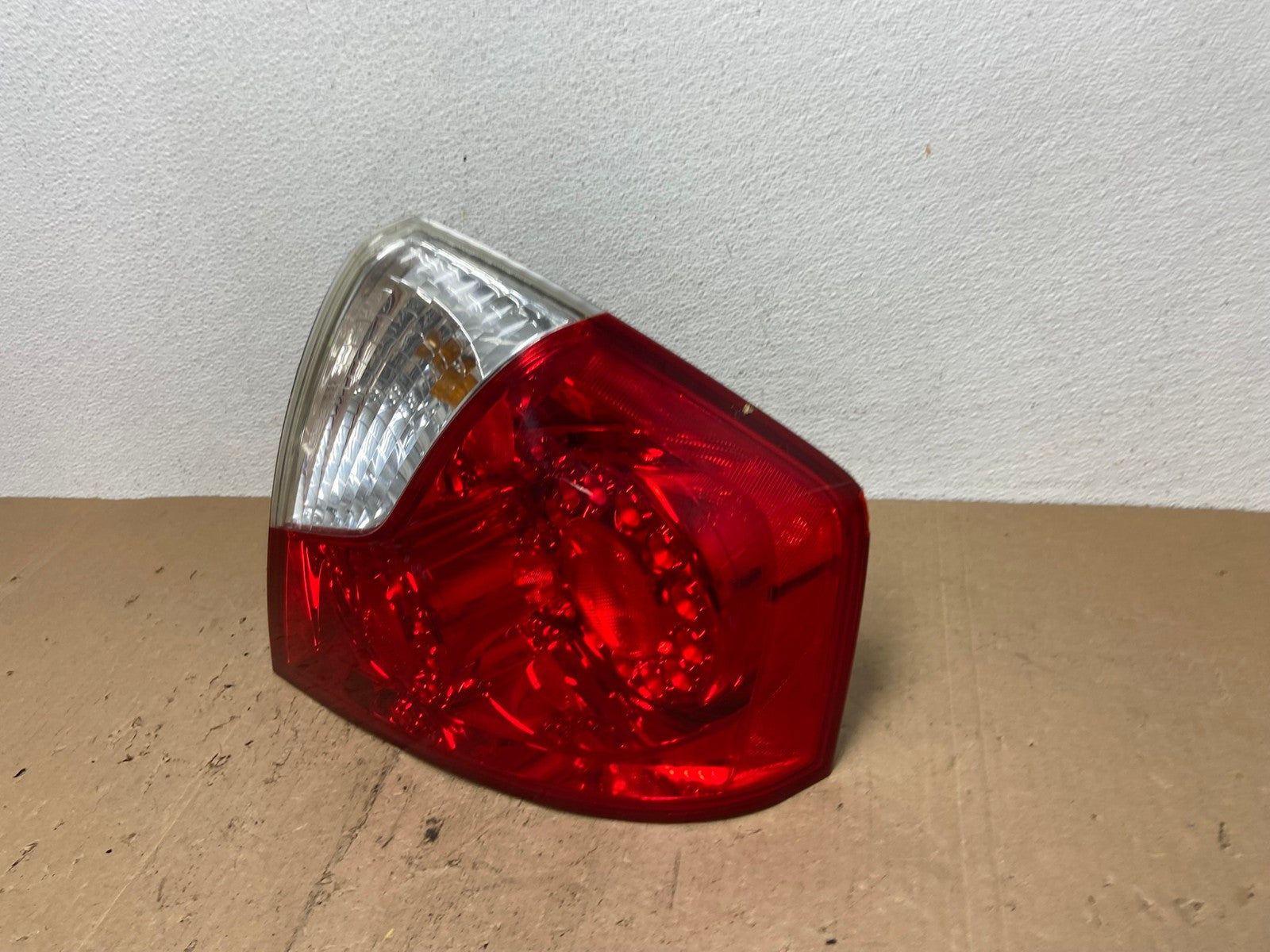2006 2007 Infiniti M35 M35X M45 Right Passenger Side Tail Light AC7189 LK1