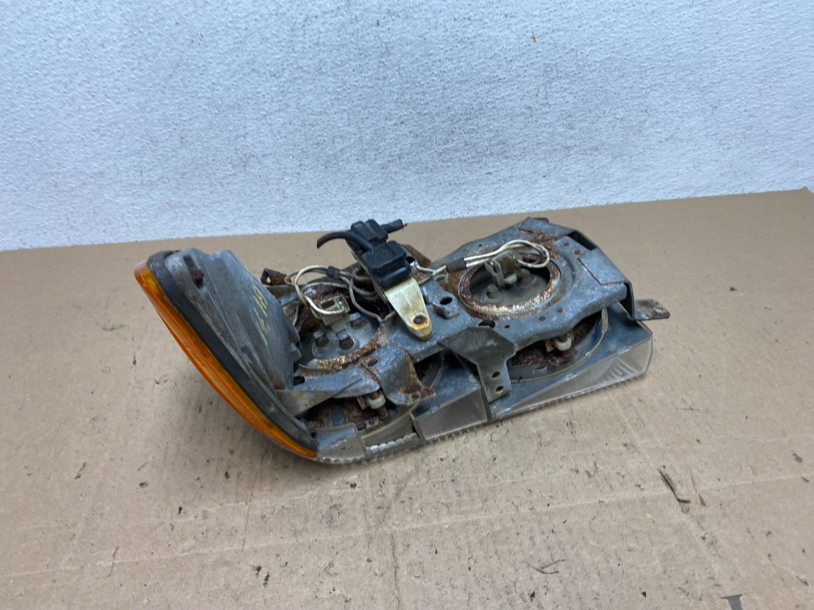 1972-1989 Mercedes R107 C107 SL SLC Class Right Passenger Headlight AE64715