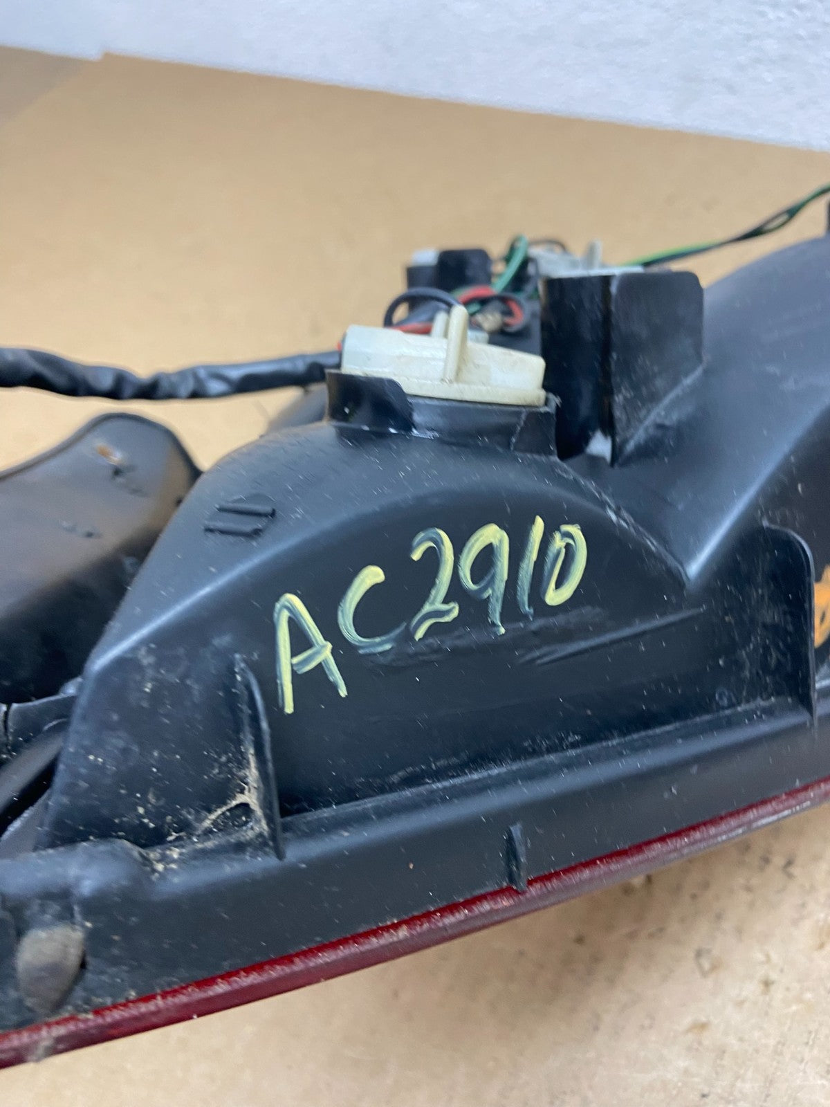 1999 to 2005 Hyundai Accent MK2 Left Driver LH Tail Light Oem AC2910 DG6