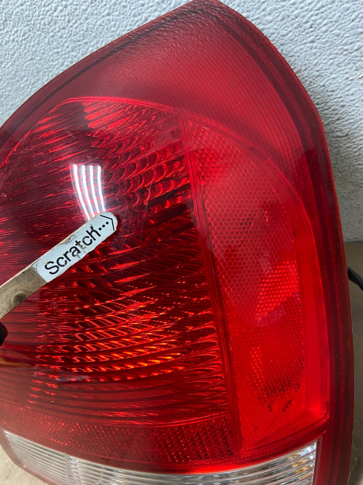 2001 2002 2003 Hyundai Elantra Right Passenger Rh Tail Light AG4968 LK4