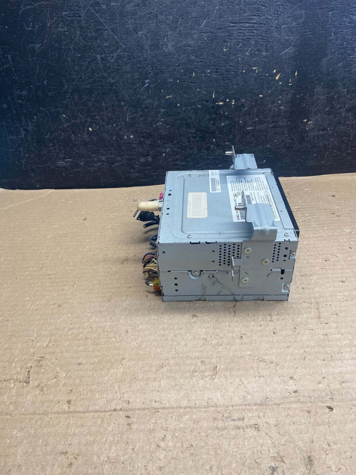 2009 - 2010 Ford Flex Dash AM/FM Radio CD Player AH5292 DG1