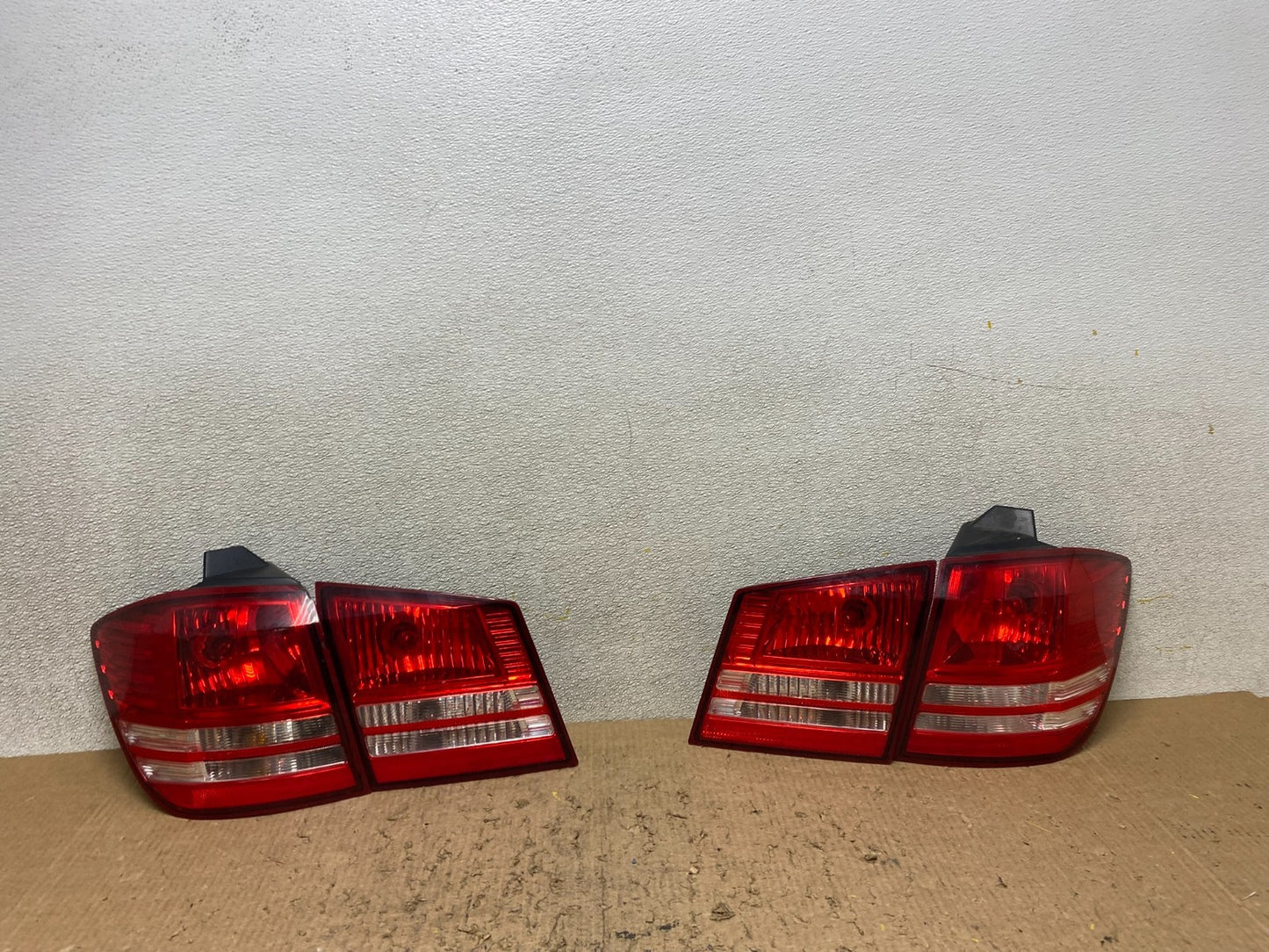2009 2010 2011 Dodge Journey Left+Right Tail Lights Oem W8247 DW0