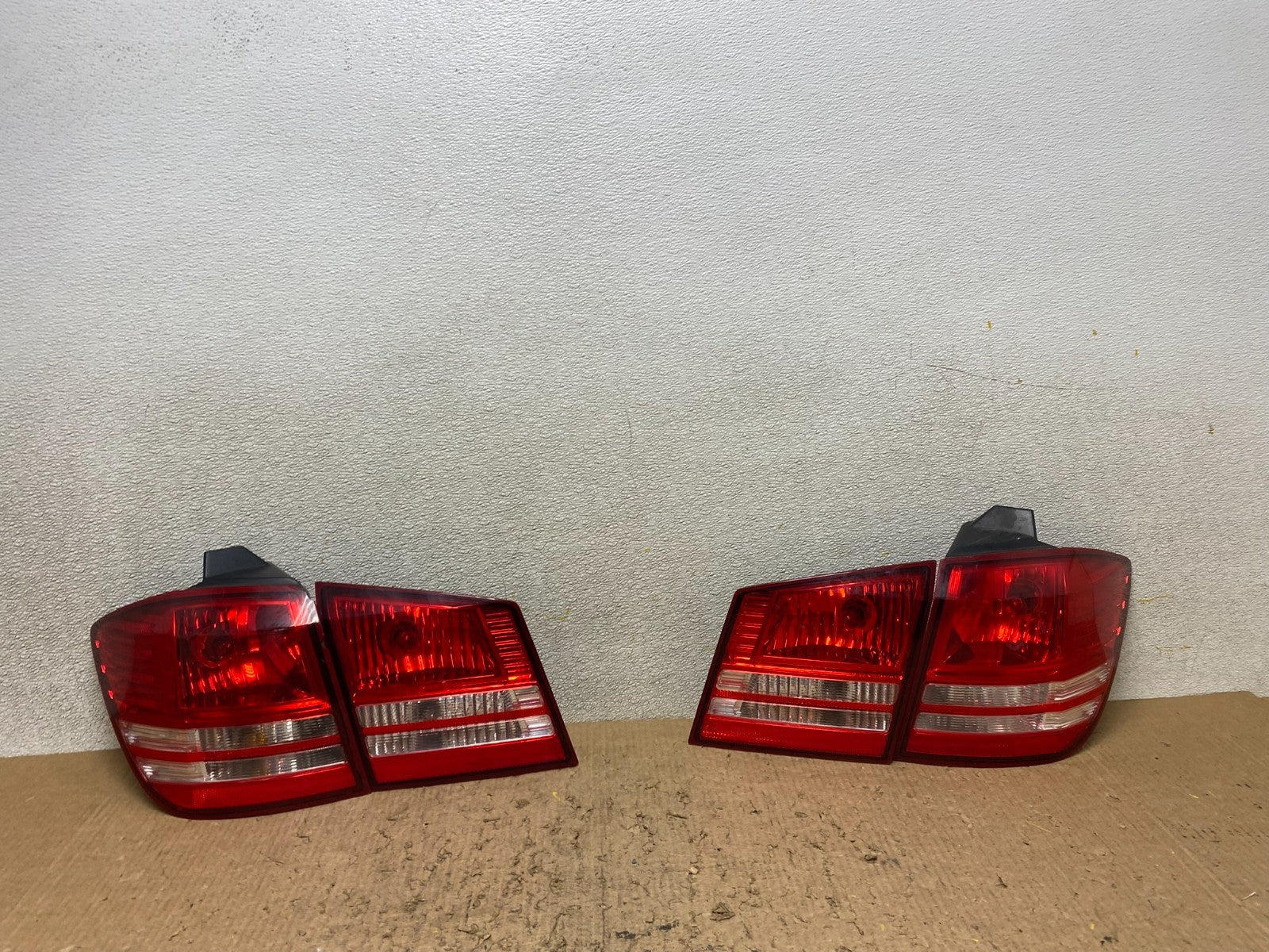 2009 2010 2011 Dodge Journey Left+Right Tail Lights Oem W8247 DW0