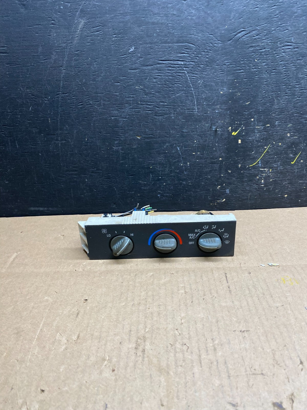 2001 - 2007 GMC Chevrolet Express 1500 Climate Control A/C 15130959 t4544 DG0