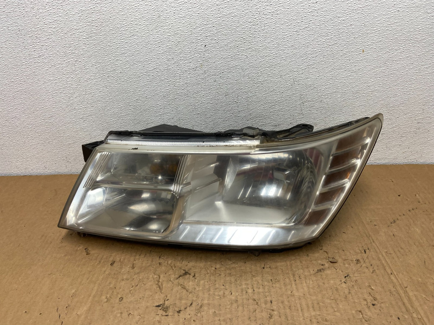 2009 to 2017 Dodge Journey Headlight Left Driver Lh Side Halogen AC8252 DW0