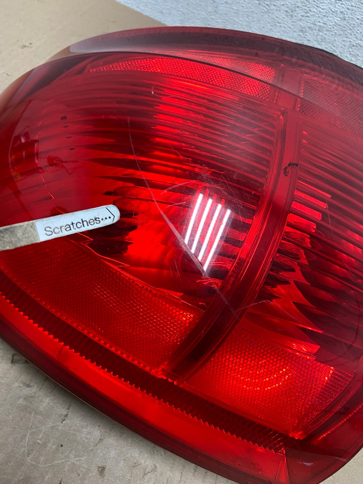 2003 to 2011 Lincoln Town Car Left Driver Lh Side Tail Light AE8752 LK3