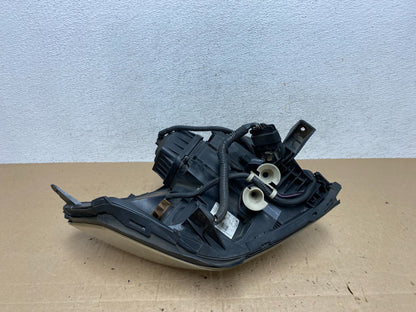 2006 to 2011 Cadillac DTS Right Passenger RH Side Xenon Hid Headlight AE61376