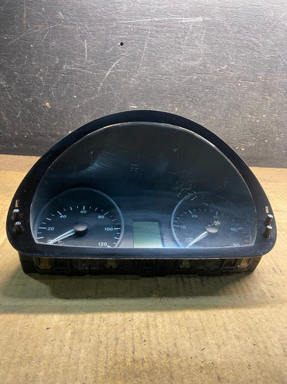 2007 to 2009 Sprinter 2500 3500 Instrument Speedometer Gauge Cluster Y4553 DG0